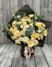 Букет цветов из:  Розы и Лизиантусы в Красная Горка Республика Башкортостан