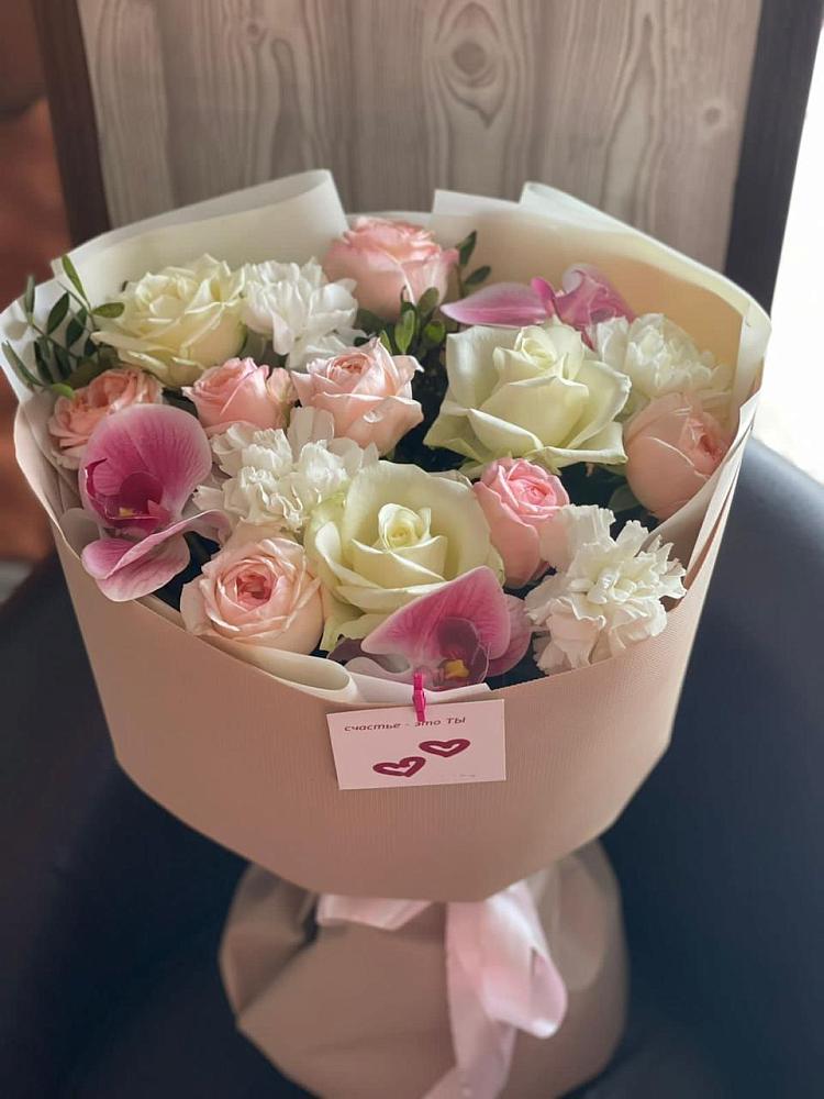 Букет цветов из: Орхидеи, Розы и Гвоздики в Красная Горка Республика Башкортостан