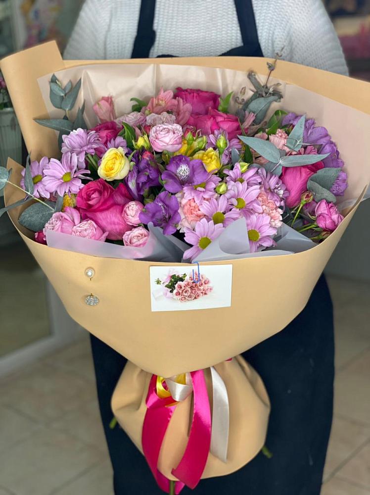 Букет цветов из: Хризантемы, Гвоздики и Альстромерии в Красная Горка Республика Башкортостан