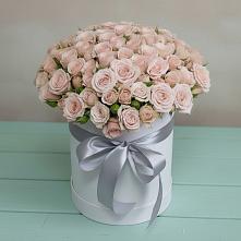 Цветочная композиция из Розы в шляпной коробке в Красная Горка Республика Башкортостан