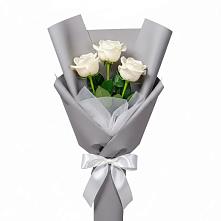 Букет 3 белые розы в Красная Горка Республика Башкортостан