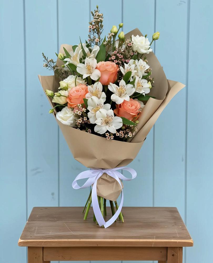 Букет цветов из: Альстромерии, Лизиантусы, Розы и Хризантемы в Красная Горка Республика Башкортостан