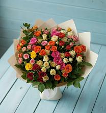 Букет Микс из разноцветных кустовых роз в Красная Горка Республика Башкортостан